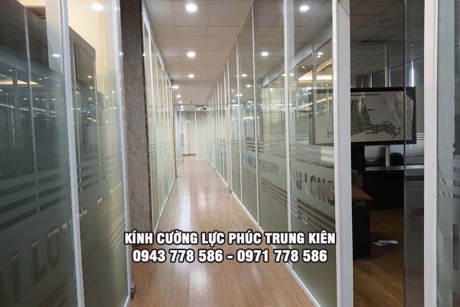 kính cường lực chống ồn